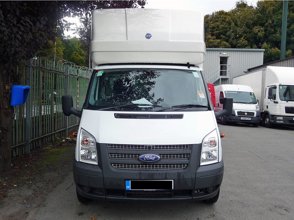 Shire Link Extra Large Luton Van Hire With Tail Lift Including